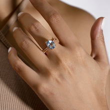 Load image into Gallery viewer, Blue Topaz Rings Set
